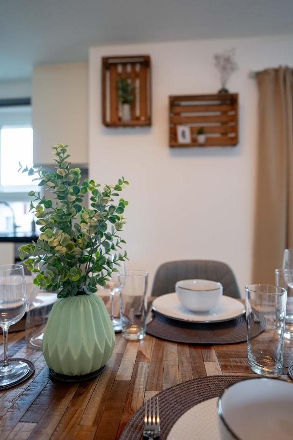 Ostermundigen Moderne Wohnung Mit Parkplatz - Top Floor מראה חיצוני תמונה