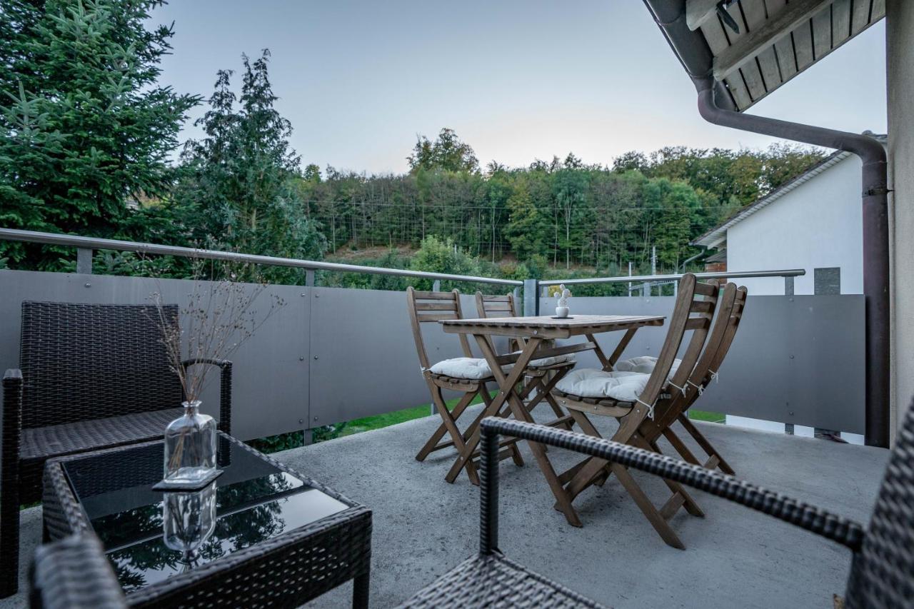 Ostermundigen Moderne Wohnung Mit Parkplatz - Top Floor מראה חיצוני תמונה